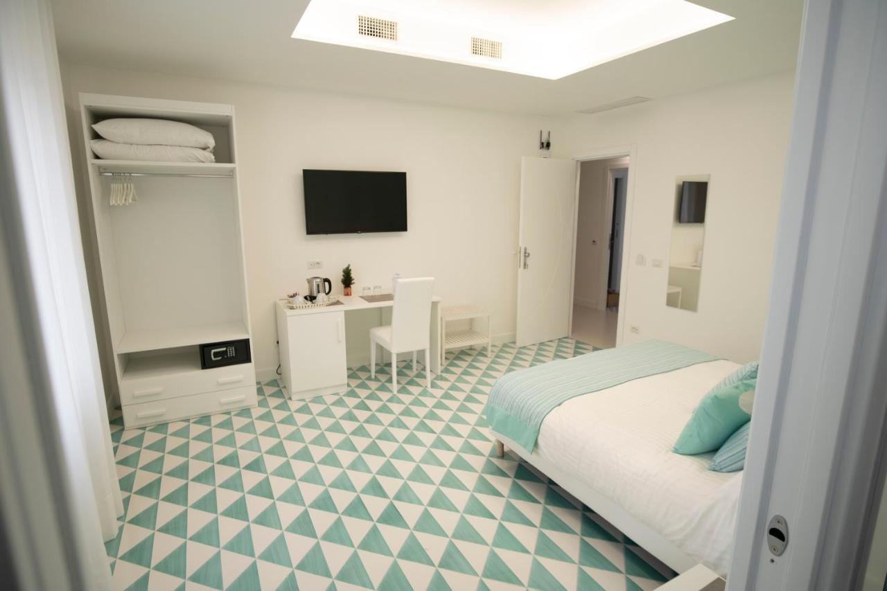 Domus Sole Bed & Breakfast Sorrento Bagian luar foto