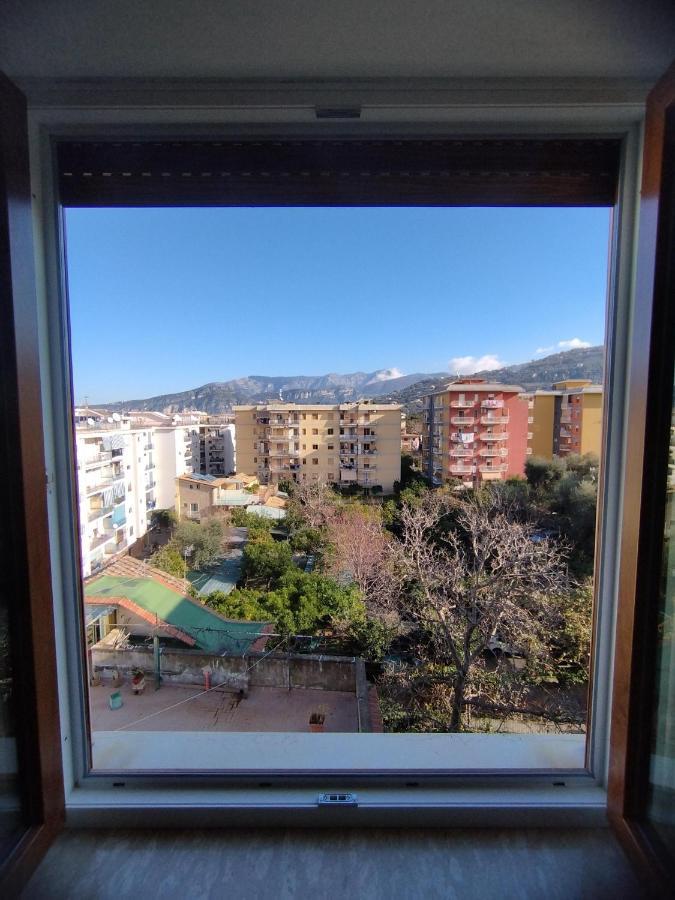Domus Sole Bed & Breakfast Sorrento Bagian luar foto