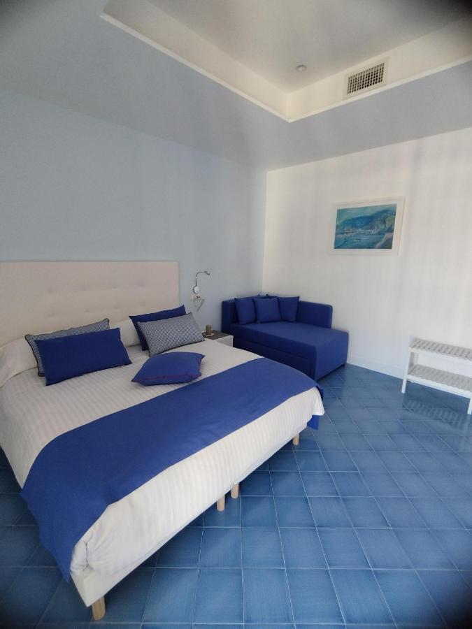 Domus Sole Bed & Breakfast Sorrento Bagian luar foto
